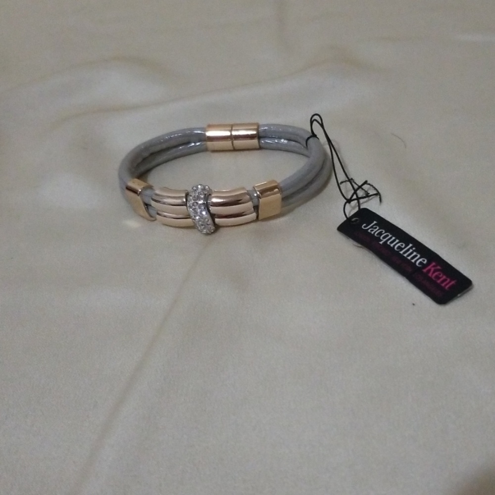 🏵Magnetic bracelet